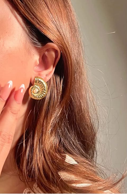 SHELL DROP EARINGS