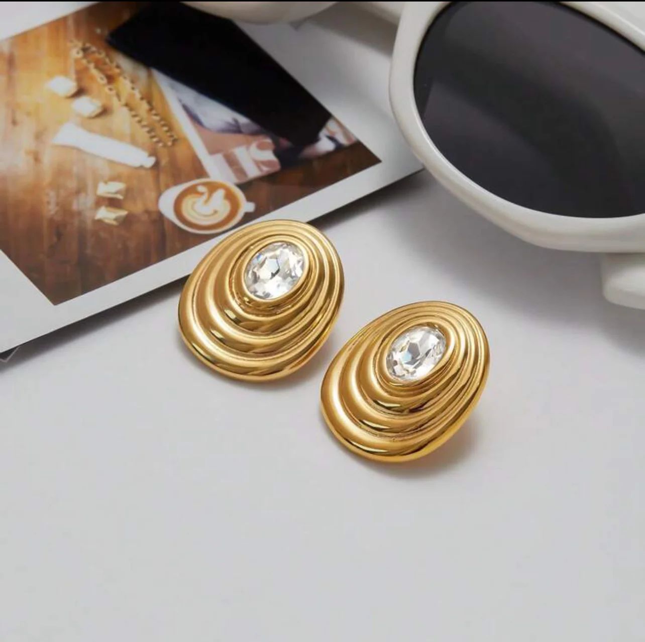 Aureole Studs