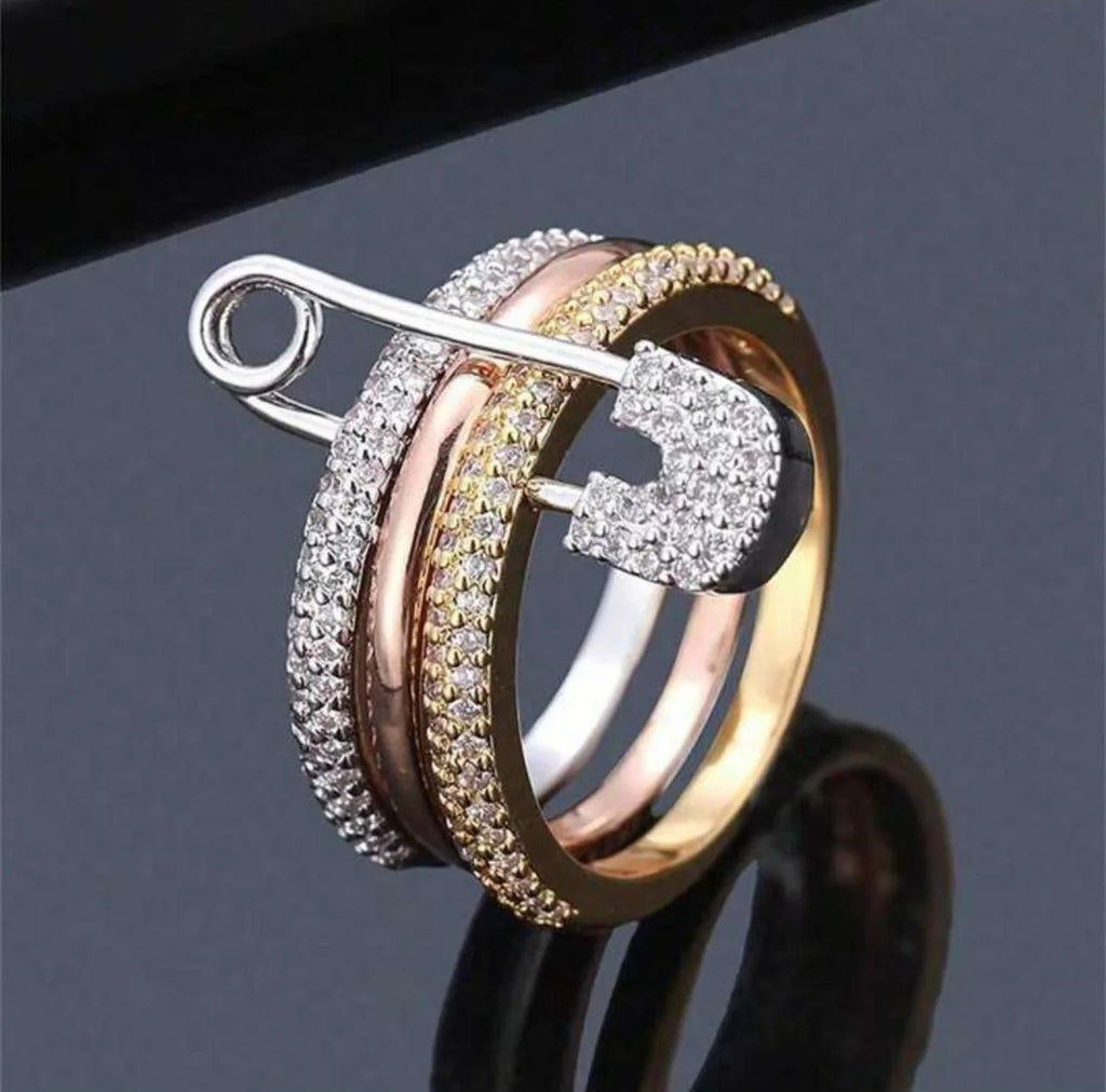 Linked Luxe Ring